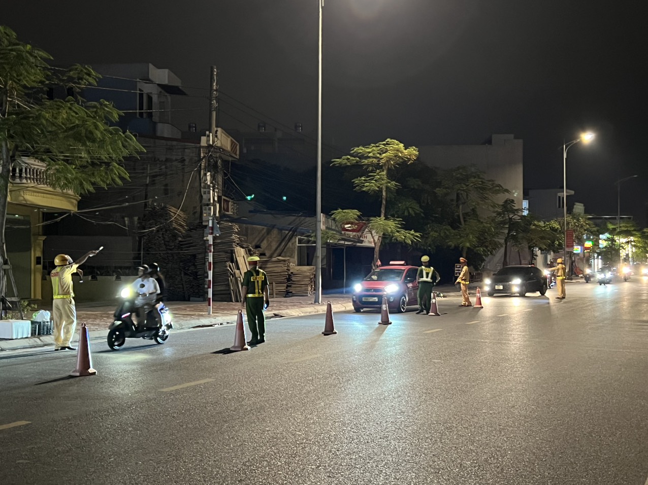 Công an quận Hải An: Tích cực tuyên truyền trật tự an toàn giao thông, kỷ cương đô thị